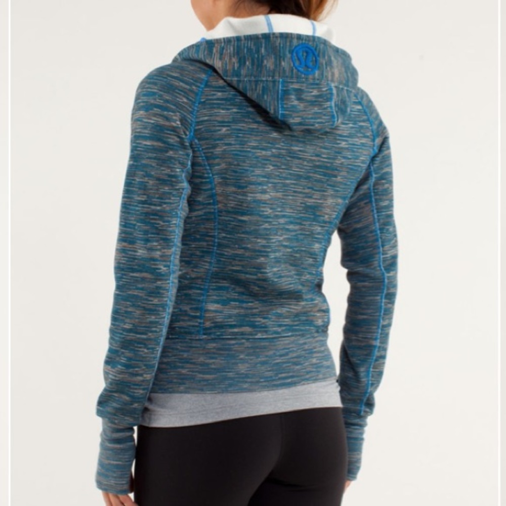 Lululemon Scuba Hoodie *Stretch
Wee Are From Space Printed Polar Cream Beaming